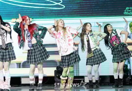 Unchild 整齐划一的刀法舞蹈 [★照片]