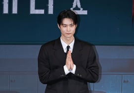 玄宇硕《请相信我们》' [★照片]