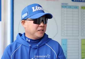 [フォト] パク・ジンマン監督「テインが自分でやるでしょう」'