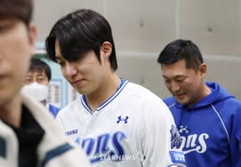 [フォト] ウォン・テイン 『ただただ申し訳ありません』'