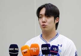 Won Tae In gửi lời xin lỗi ngắn gọn → Vô số hối hận vì hành động không được phép xuất hiện trong bất kỳ hoàn cảnh nào."