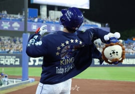 [相片儿] 投掷派对入场券的朴胜奎