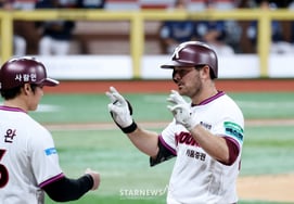 [Фото] Брукс против Берхагена 'Превентивный RBI в конце третьего иннинга'