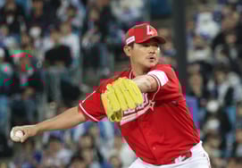 [相片儿] 卢京表示:"这是胜利投手的机会。"