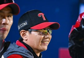 "座席占有率99.8%"压倒性的LG队再次获胜 阎葛亮笑了 "以1分之差取胜，将成为积极的力量" [蚕室现场]