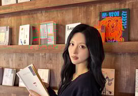 IVEの秋、'2026 本を読む大韓民国'キャンペーンのパートナー..23日 ブックトーク [公式]