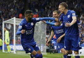 Председатель "Ранда - моя ответственность" также лежал на животе... Лестер, выигравший EPL, проиграл в третьем дивизионе и сказал, что "уменьшение очков имеет решающее значение".