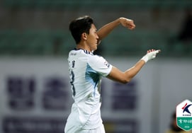 'Heo Yul scores in two consecutive games' Ulsan draws 1-1 in Anyang away match... Ailton's 'faded phantom goal' [Anyang On-Site Review]