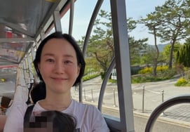 'Second Pregnancy' Lee Yu-young Shares Update with Eldest Daughter, Showcasing 'Heartwarming Mother-Daughter Bond'