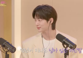 Бён У Сок: "10 лет назад с АйЮ и актерским мастерством, спасибо, простите" [Человеческое радио]