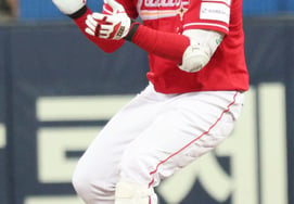 [フォト] 逆転打のオ・テゴン、自然に拍手喝采
