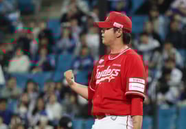 [相片儿] "拳头猛击"金敏胜出'