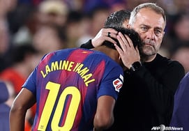 Первый чемпионат мира по футболу в возрасте 19 лет Ох! "Разрыв ветчины" Ямал забил гол и упал→Выход из сезона