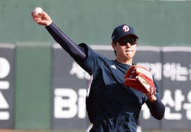 [フォト] パク・ジフン、軽快な動き