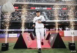 'How could this be?' A historic compensation player explodes → Why did Hanwha give up on this pitcher? The monster pitcher with 12 consecutive scoreless innings delivers a 'masterful' performance.