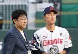 [フォト] ノ・ジンヒョク、1000試合出場達成