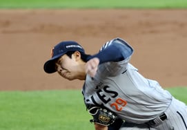 [Photo] 'Streaks ended yesterday!' Hwang Jun-seo's stellar start against LG