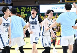 Соно снова победил.' Победив LG за первое место в регулярной лиге, он получил 78,6% шансов на победу в чемпионате.