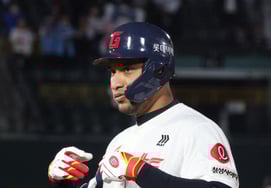 [Photo] Rayes: "Time to solidify"