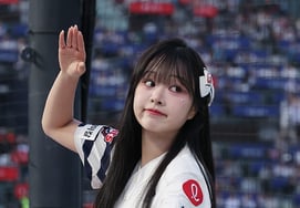 [Chụp ảnh] Mong ước của bạn trong phim 'The Snow of the King' là gì?'