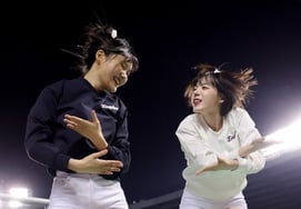 [一下子] 河智苑要融入到兴致里了！ 崔洪罗变身为老鹰助威部队