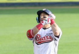 'How could this be?' Shocked by traded Son Ah-seop's batting average plummeting to the .100s: "Coldly speaking, I'm not yet overwhelmed." Can a rebound come?