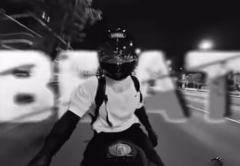 정국国自行车疾驰视频，继梅西世界杯冠军、泰勒斯威夫特订婚之后，在Instagram历史上排名第三 [K-EYES]