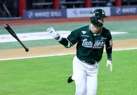 [Фото] Чхве Джи Хун 'Антачулу в конце 5-го иннинга'