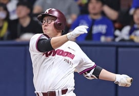 'Won Tae-in also couldn't stop it!' Samsung falls into a six-game losing streak → Kiwoom Heroes' 'An Chi-hong's clutch hit' secures back-to-back winning series [Gocheok Field Review]