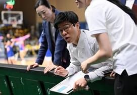 "4强升级→亚军"的河尚允导演说:"看来要好好学习了... 我要重新挑战" [龙仁县长]