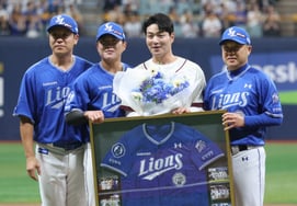 [Фото] Пак Бён Хо "Спасибо, тренер Пак Джин Ман"'