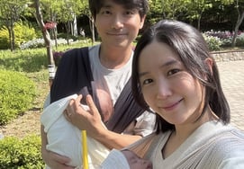 «Рождение близнецов» Чоа, настоящий уход за маратхи."Благодаря свежим родителям, я испытал рай" [человек.]