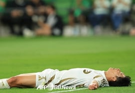 「SON、もう致命的なウィングではない」外部メディアの衝撃報道、真の意味は別にあった··· 「偽の9番→サッカーの達人へ進化」