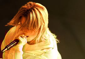 "Это фотосессия!" Чимин из BTS, "Сверхбог" на сцене