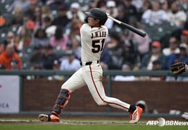 "安打-安打-安打-安打"疯了，李政厚果然是1号吗？ 击球率0.313-OPS暴涨0.833 [科幻评论]