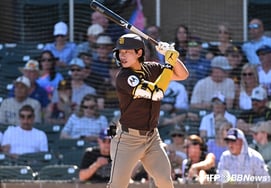 «Наконец-то» Сон Сонг Мун дебютировал в MLB, и мечтает о Ким Ха-суне во второй раз «Илбалджанта-быстрая нога-утилита»