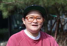 Заполнить пробел...— СПб.' Ким Шин Ён, сегодня (27-е) 'Nahon-san' будет перезапущен. [человек.]