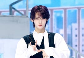 TWS, this time with the 'Follow Challenge'.. Hanjin: "I want to be with my favorite IU"