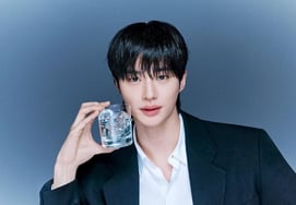 «Великий» Бён У Сок даже поймал модель ледяного водоочистителя.'Chilly Visual'