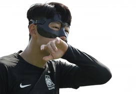 『全国民を泣かせたソン・フンミンの闘志のように』 41歳のモドリッチ、フェイスマスクを装着してワールドカップで『ラストダンス』