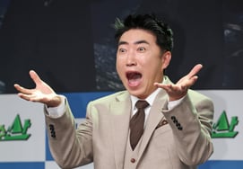 Чан Дон Мин "Удивительные развлекательные шоу Чхве Сусан" [★Фото]