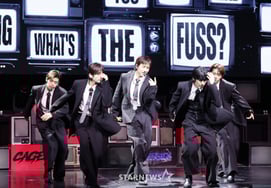 82メジャー、激しいステージ上のエネルギー [★写真]