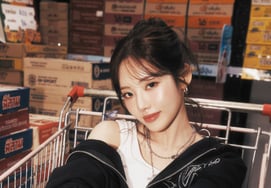 fromis_9's Park Ji-won makes a surprise musical debut, landing the lead role in 'Hell's Kitchen'