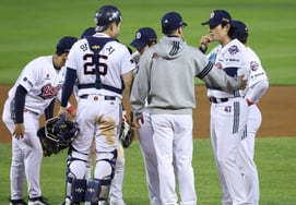 [フォト] 5回表、再び揺れる郭斌