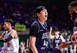 Чхве Джун Ён 21 очко 11R взрыв! 'Только 1 победа' Похоже на чемпионат KCC... Победа со счётом 83:79 в пользу «Урала»