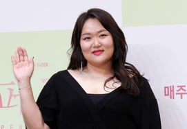 Ha Jae-sook becomes family with Ko Kyung-pyo.. Exclusive contract with CLN Company [Official]