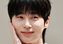 边宇锡"很清爽吧~' [★照片]