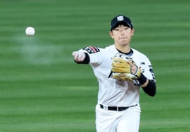 [Chụp ảnh] Cuộc khủng hoảng cuối hiệp 3 đến đây là kết thúc' Lee Kang Min