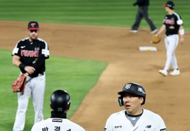 [Chụp ảnh] 'Ha...Dongwon bắt mình rồi Kim Hyunsoo