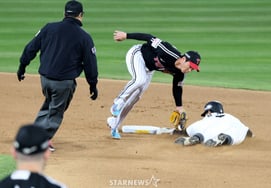 [相片儿] "避开TAG了！ "绝妙"要求录像回放的崔元俊